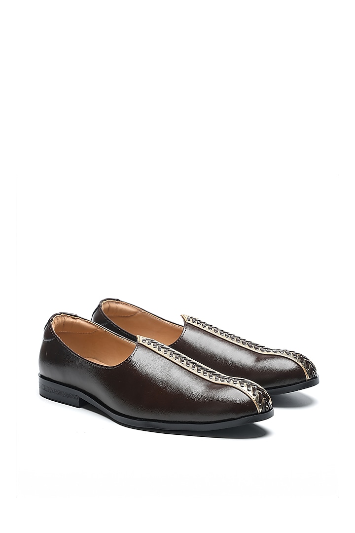 Brown Leather Mojaris by NIDHI BHANDARI MEN at Pernia's Pop Up Shop