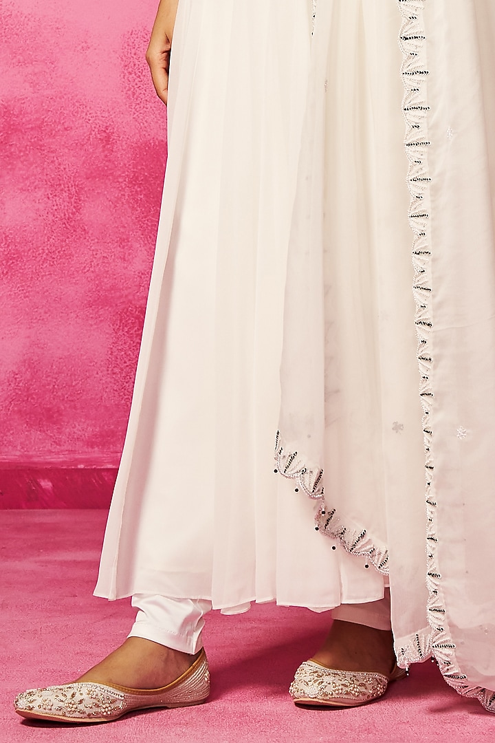 Ivory Georgette Embroidered Kalidar Kurta Set by Neha Gursahani at Pernia's Pop Up Shop
