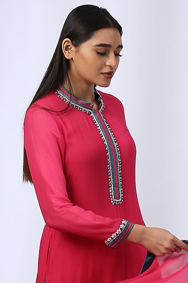 Rani Pink Embroidered Kurta Set by Neha Gursahani at Pernia's Pop Up Shop