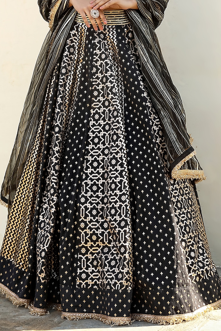 Black Embroidered Wedding Lehenga Set by Neha Khullar at Pernia's Pop Up Shop