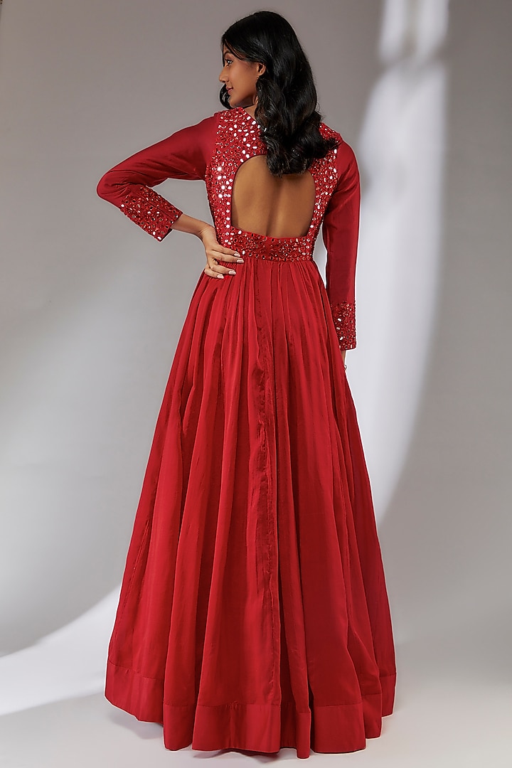Red Chanderi Silk Hand Embroidered Wedding Anarkali Set by Neha Khullar at Pernia's Pop Up Shop