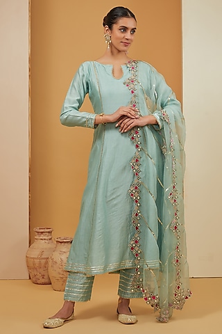 Blue Chanderi Silk Hand Embroidered Kurta Set by Neha Khullar