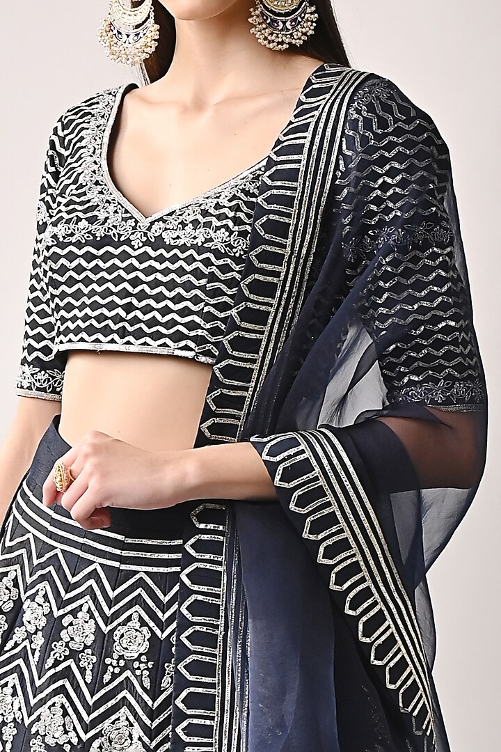 Navy Embroidered Wedding Lehenga Set by Neha khullar at Pernia's Pop Up Shop