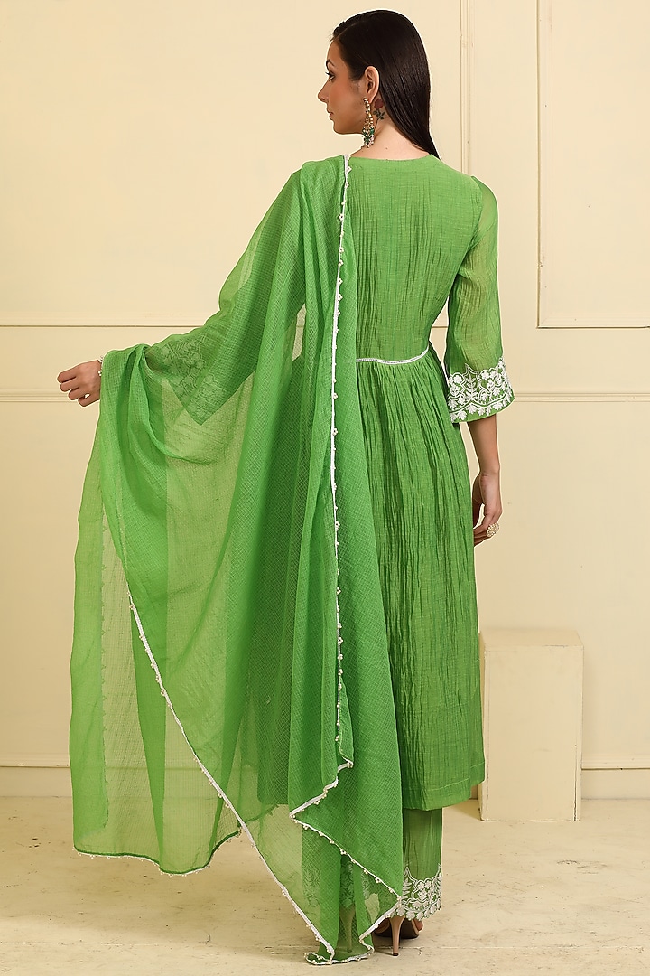 Green Chanderi Silk & Mulmul Embroidered Kurta Set by Neha Khullar at Pernia's Pop Up Shop