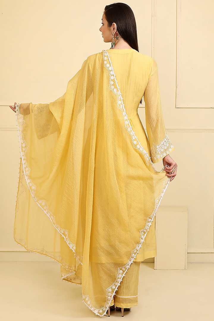 Yellow Chanderi Silk & Mulmul Embroidered Kurta Set by Neha Khullar at Pernia's Pop Up Shop
