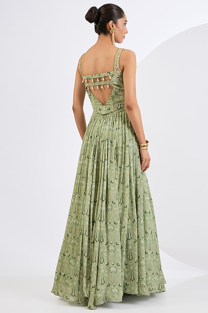 Green Viscose Chinon Mosaic Printed Wedding Lehenga Set by Neha khullar at Pernia's Pop Up Shop