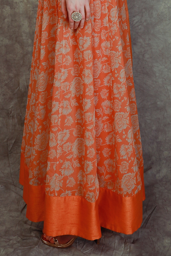Tangerine Printed Wedding Lehenga Set by Neha khullar at Pernia's Pop Up Shop