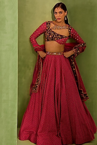 Fuchsia Viscose Raw Silk Digital Printed & Zari Hand Embroidered Lehenga Set by Neha khullar