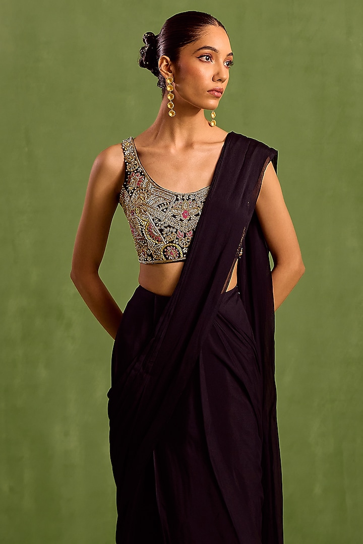 Black Viscose Chinon Pre-Draped Wedding Saree Set by Neha khullar at Pernia's Pop Up Shop