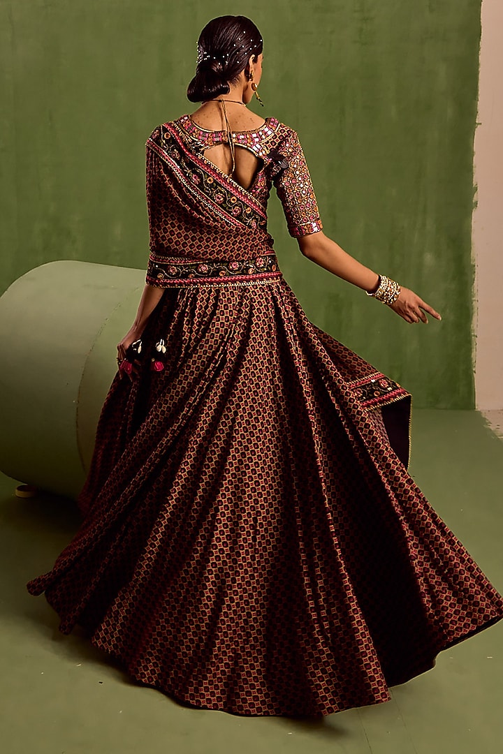 Black Viscose Raw Silk Printed & Embroidered Wedding Lehenga Set by Neha Khullar at Pernia's Pop Up Shop