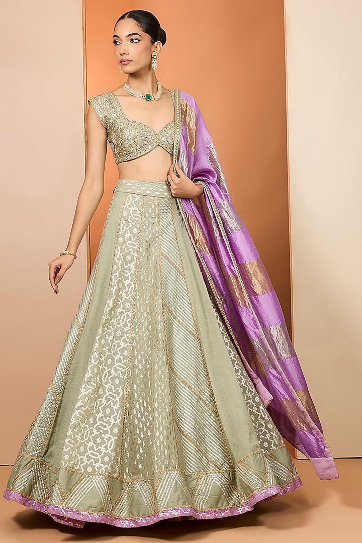 Green Banarasi Chanderi Gota Embroidered Wedding Lehenga Set by Neha khullar at Pernia's Pop Up Shop
