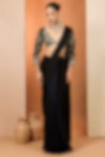 Black Viscose Chiffon Pre-Draped Wedding Saree Set by Neha khullar at Pernia's Pop Up Shop