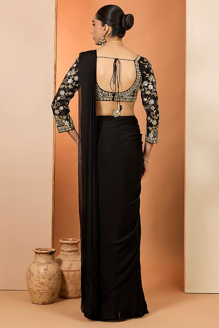 Black Viscose Chiffon Pre-Draped Wedding Saree Set by Neha khullar at Pernia's Pop Up Shop