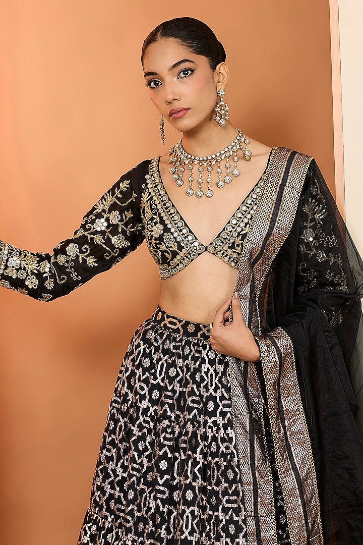 Black Banarasi Chanderi Wedding Lehenga Set by Neha khullar at Pernia's Pop Up Shop