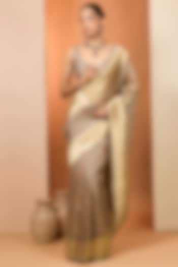 Brown Pure Handloom Kora Organza Silk Banarasi Wedding Saree Set by Neha khullar at Pernia's Pop Up Shop