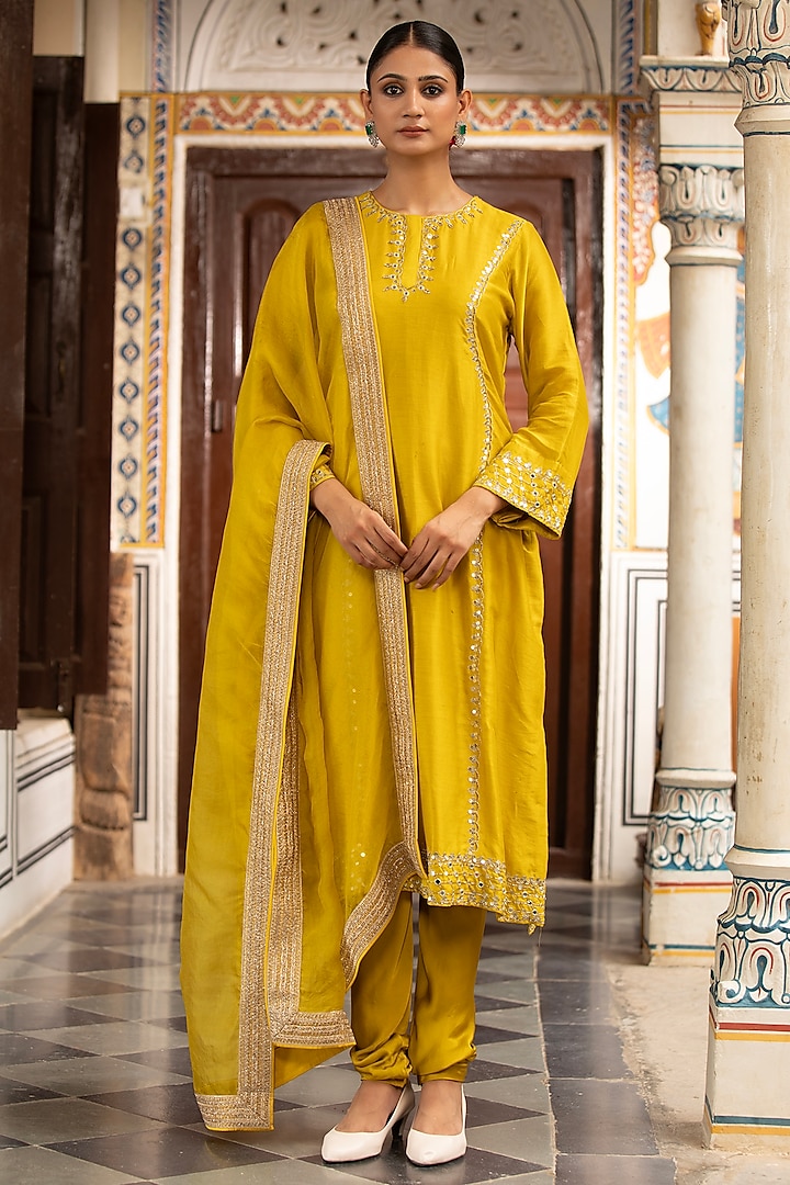 Yellow Pure Silk Chanderi Mirror Embroidered Kurta Set by Neha khullar at Pernia's Pop Up Shop