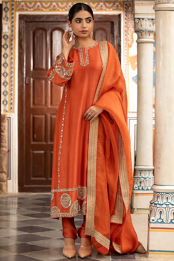 Rust Pure Silk Chanderi Mirror Embroidered Kurta Set by Neha khullar at Pernia's Pop Up Shop