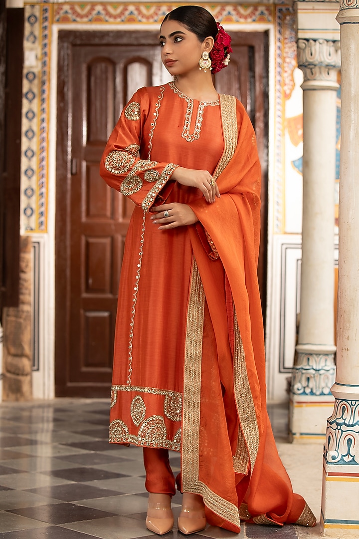 Rust Pure Silk Chanderi Mirror Embroidered Kurta Set by Neha khullar at Pernia's Pop Up Shop