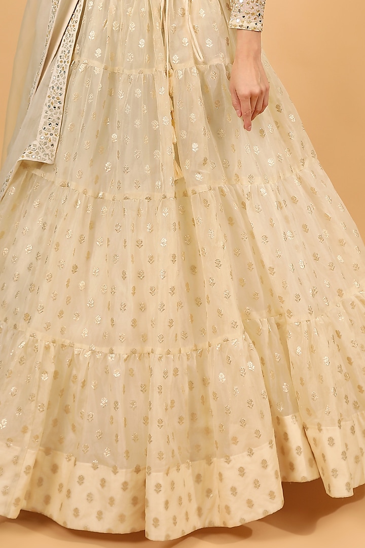 Ivory Embroidered Wedding Lehenga Set by Neha khullar at Pernia's Pop Up Shop