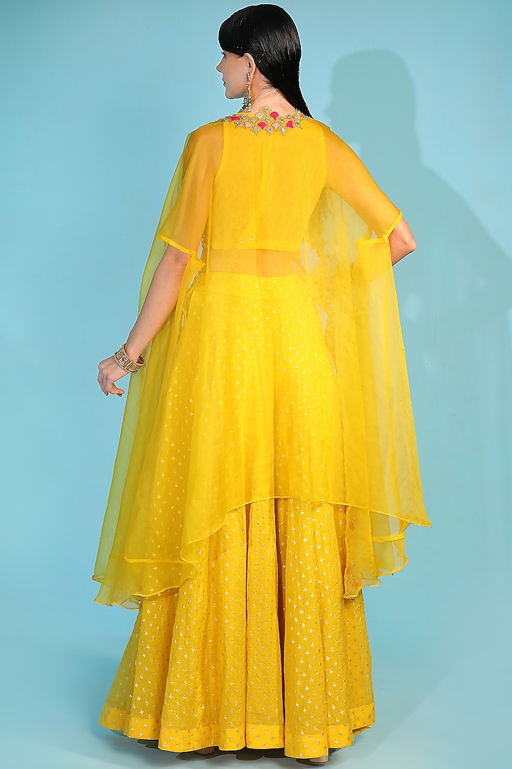Yellow Embroidered Cape Set by Neha khullar at Pernia's Pop Up Shop