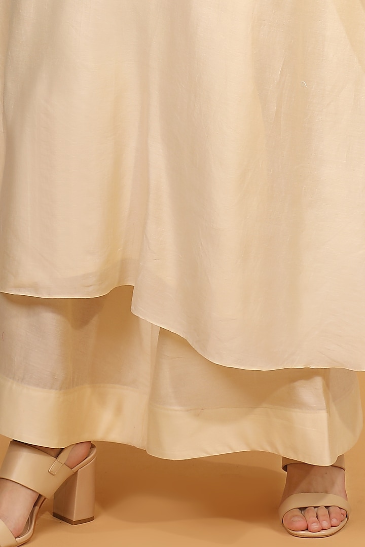 White Embroidered Kaftan Set by Neha khullar at Pernia's Pop Up Shop