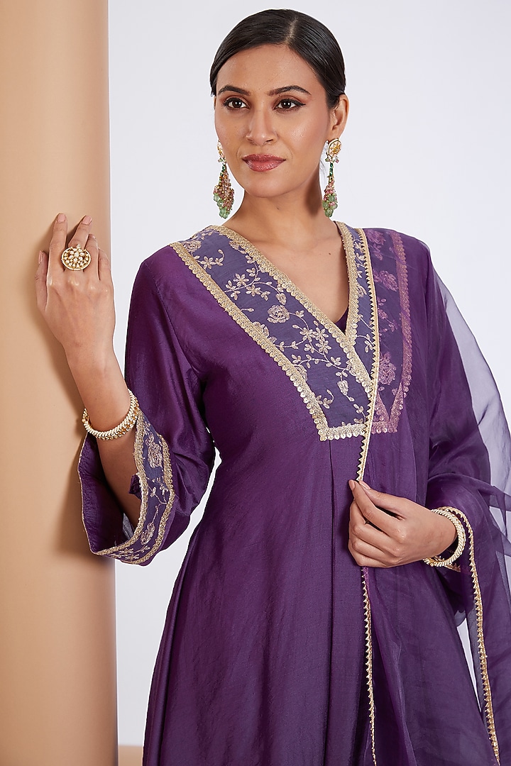 Purple Chanderi Silk Kurta Set by Neha khullar at Pernia's Pop Up Shop