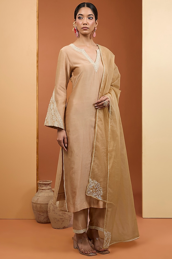 Beige Chanderi Silk Dori Embroidered Kurta Set by Neha Khullar