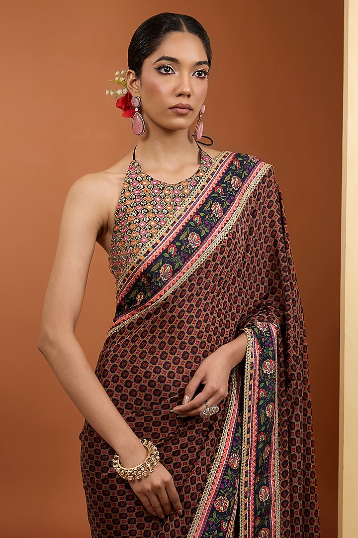 Black Viscose Chiffon Digital Printed Wedding Saree Set by Neha Khullar at Pernia's Pop Up Shop