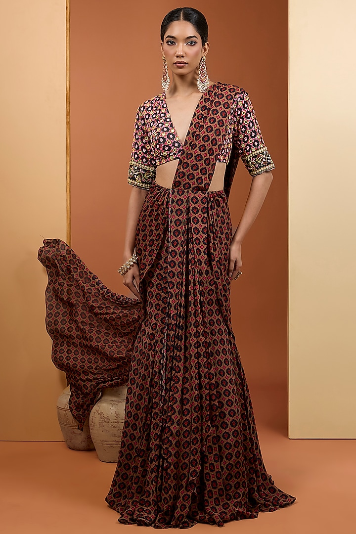 Black Viscose Chinon Digital Printed Pre-Draped Saree Set by Neha Khullar