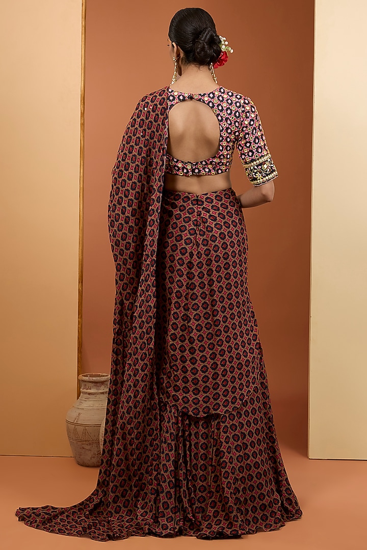 Black Viscose Chinon Digital Printed Pre-Draped Wedding Saree Set by Neha Khullar at Pernia's Pop Up Shop