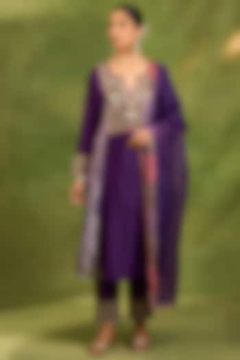 Purple Tissue Silk Zardosi Hand Embroidered Kurta Set by Neha khullar at Pernia's Pop Up Shop