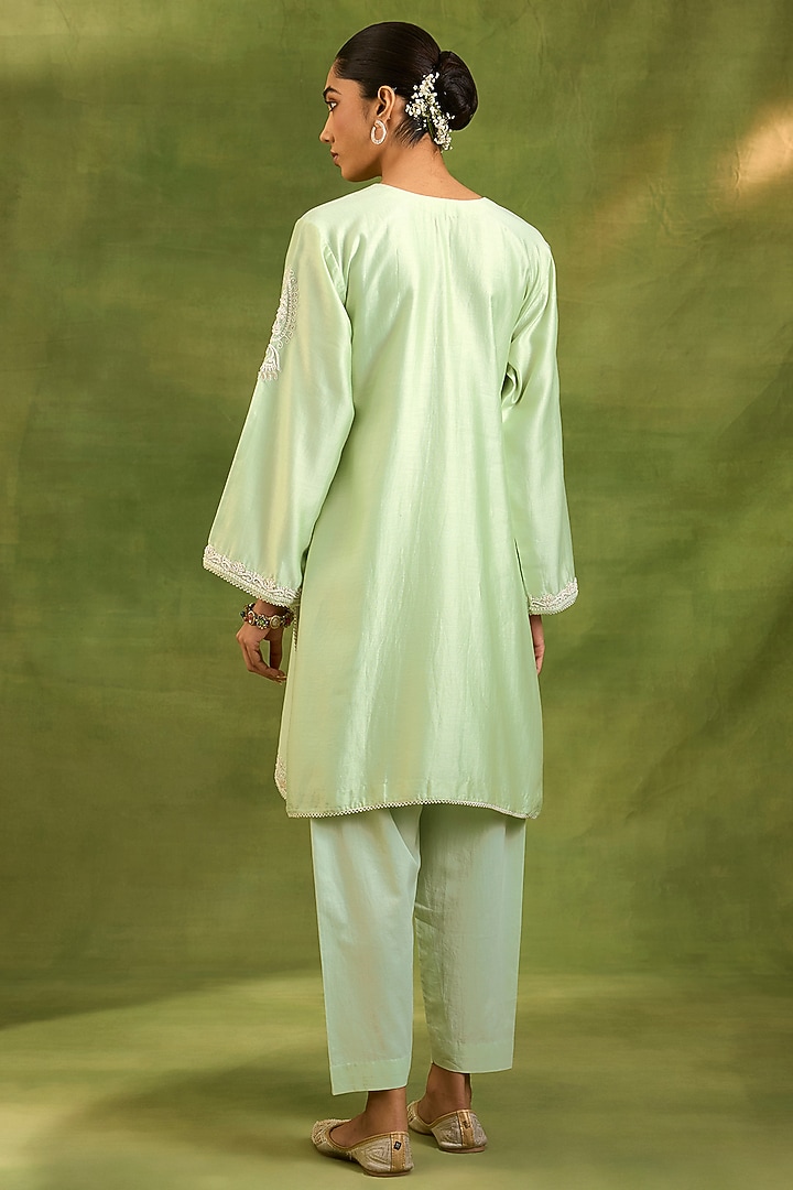 Mint Green Chanderi Silk Sequin Embroidered Kurta Set by Neha khullar at Pernia's Pop Up Shop