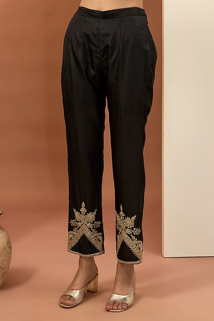 Black Pure Silk Hand Embroidered Kurta Set by Neha khullar at Pernia's Pop Up Shop