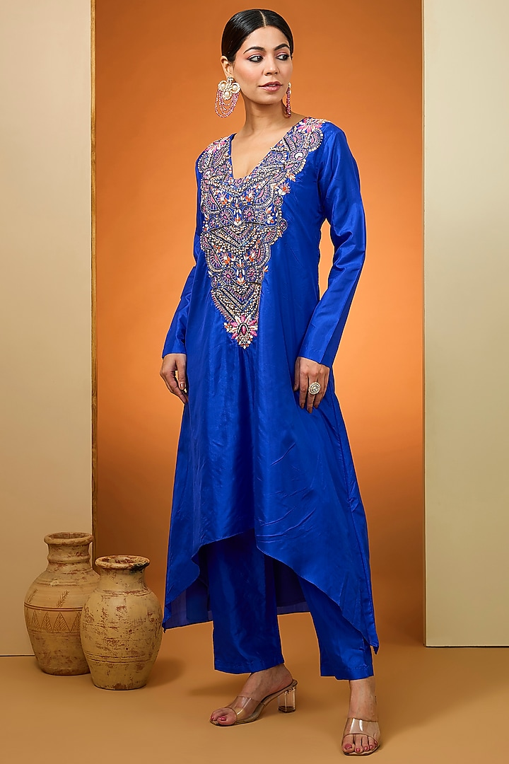 Blue Pure Silk Hand Embroidered Kurta Set by Neha Khullar at Pernia's Pop Up Shop