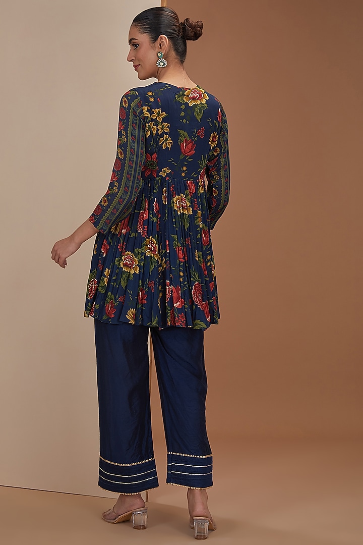 Blue Viscose Chinon & Mul Digital Printed Short Kurta Set by Neha khullar at Pernia's Pop Up Shop