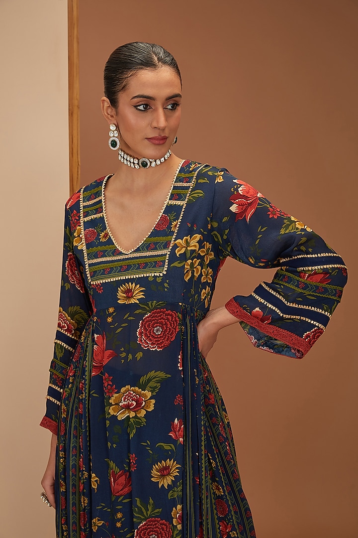 Blue Viscose Chinon & Mul Digital Printed Kurta Set by Neha khullar at Pernia's Pop Up Shop