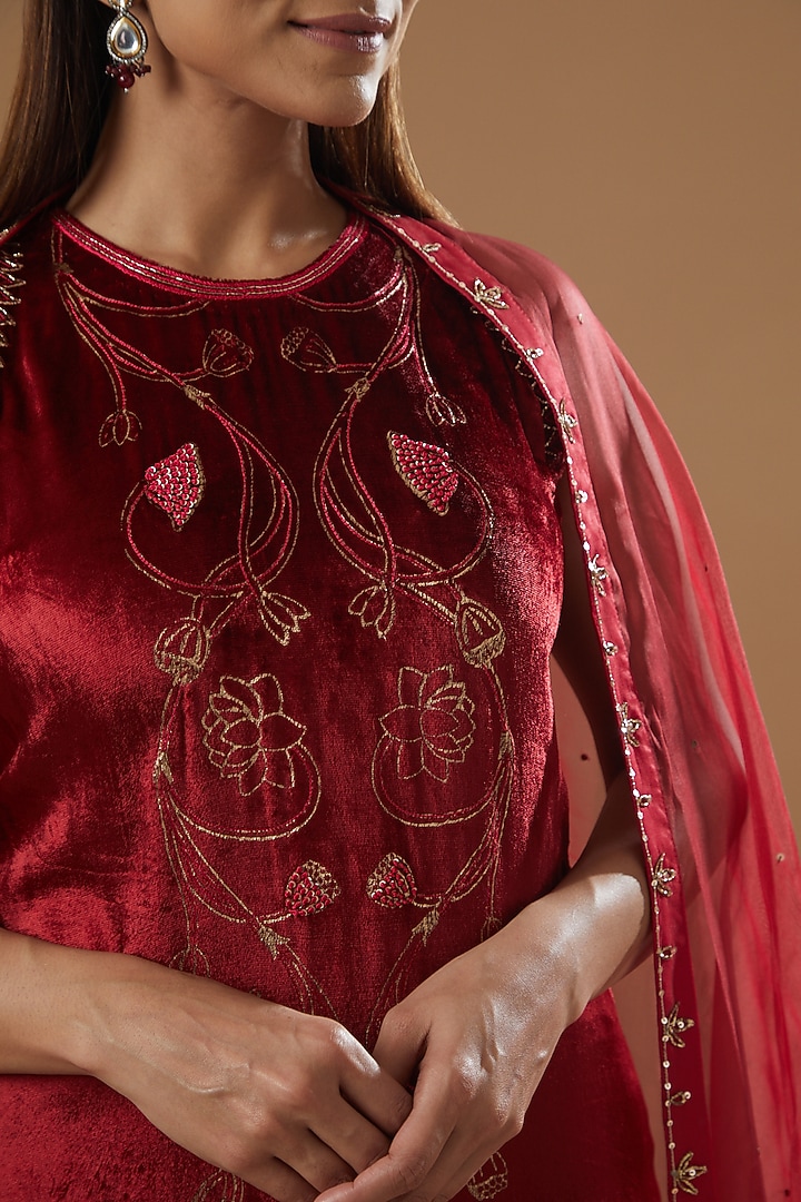 Red Velvet Block Printed & Hand Embroidered Kurta Set by Neha & Tarun at Pernia's Pop Up Shop