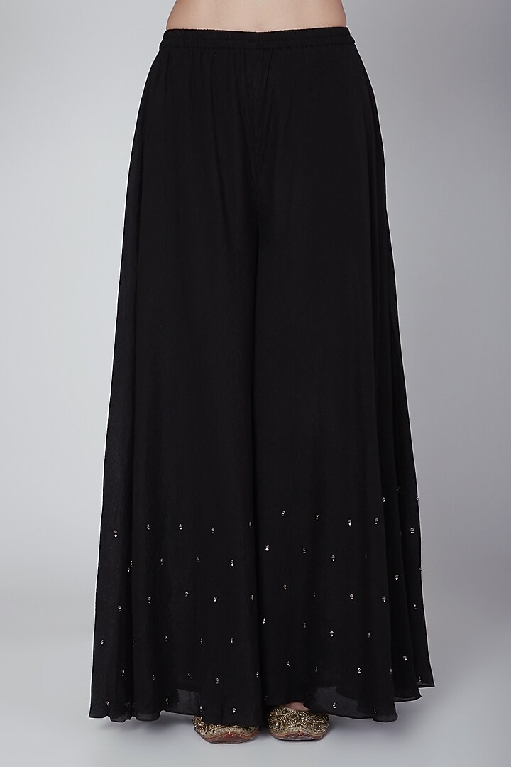 Black Embroidered Cape Kurta With Pants by Neha & Tarun at Pernia's Pop Up Shop