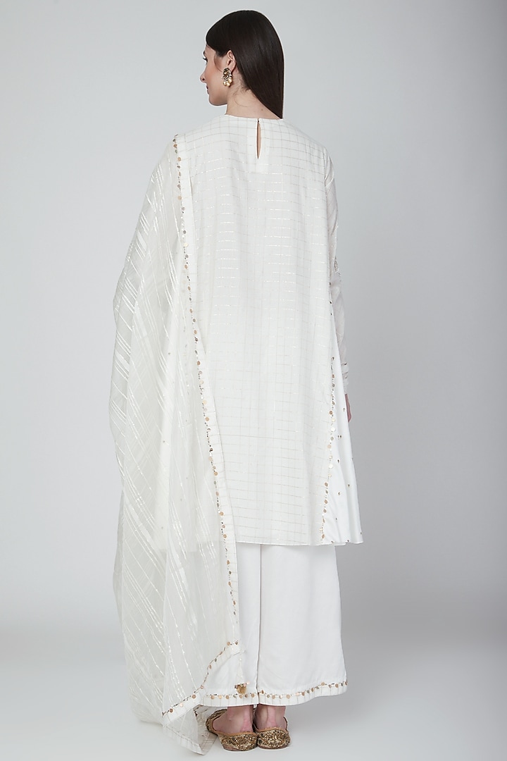 White Zari Hand Embroidered Kurta Set by Neha & Tarun at Pernia's Pop Up Shop