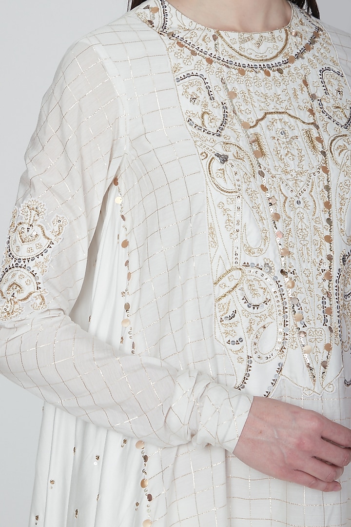 White Zari Hand Embroidered Kurta Set by Neha & Tarun at Pernia's Pop Up Shop