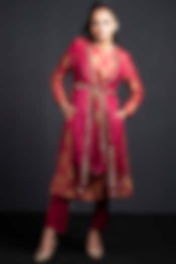 Wine Embroidered Kurta Set by Neha & Tarun at Pernia's Pop Up Shop