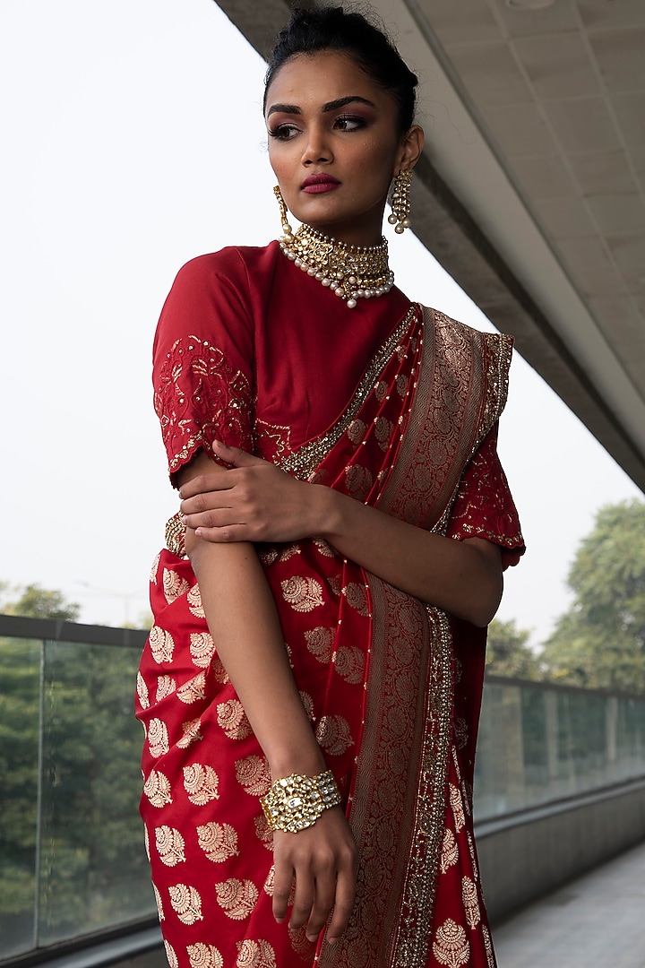 Red Embroidered Reception Saree Set by Neha & Tarun at Pernia's Pop Up Shop
