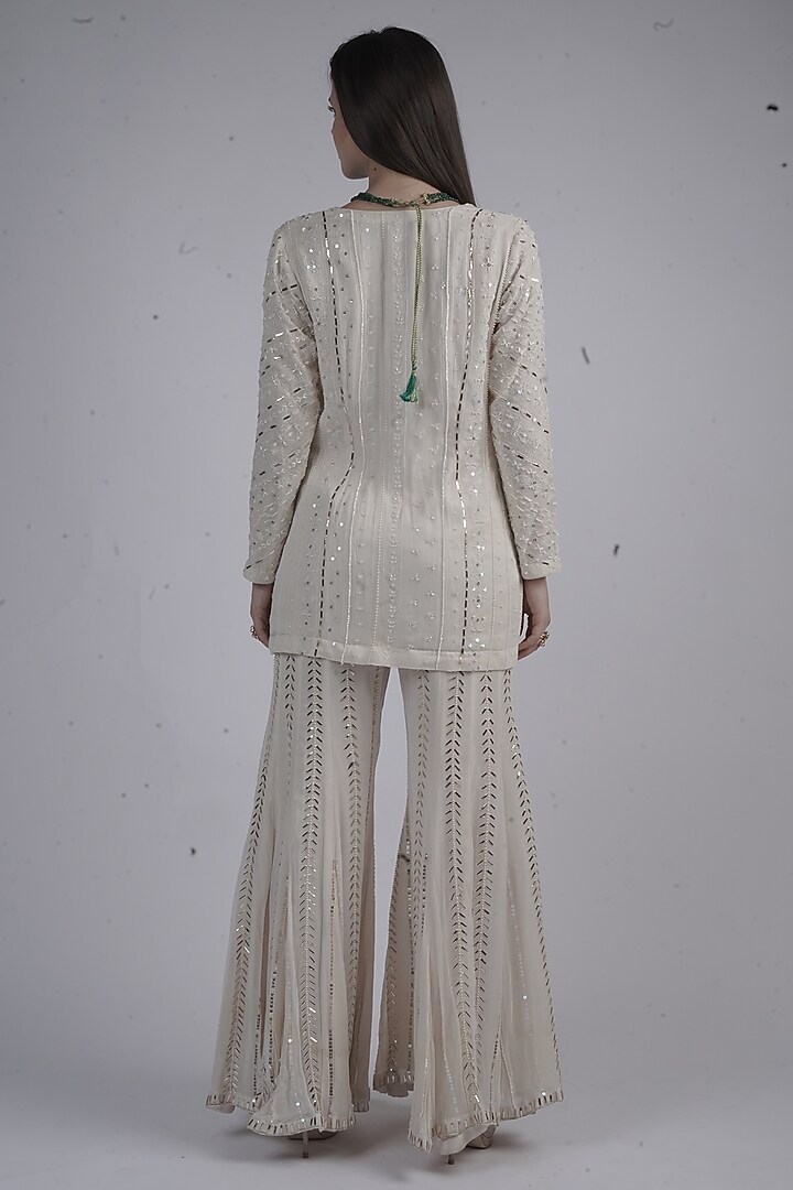 White Chanderi Embroidered Kurta Set by Neha & Tarun at Pernia's Pop Up Shop