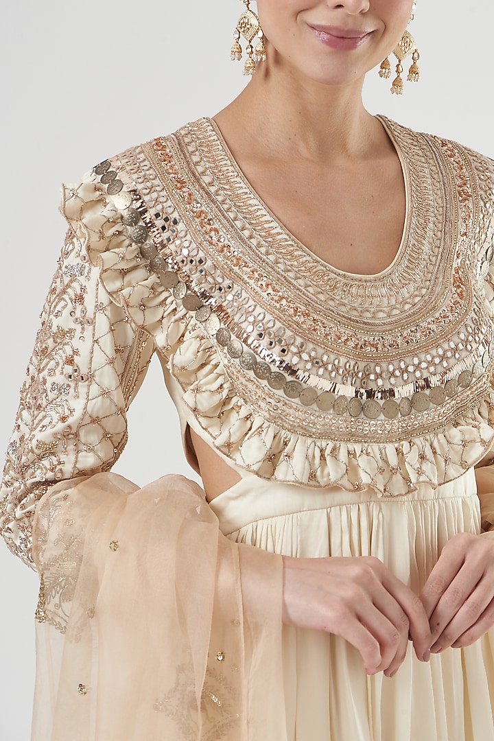 Beige Embroidered Kurta Set by Neha & Tarun at Pernia's Pop Up Shop