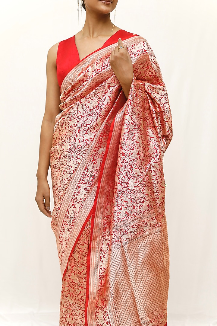 Red Pure Katan Silk Wedding Saree Set by Neha & Tarun at Pernia's Pop Up Shop