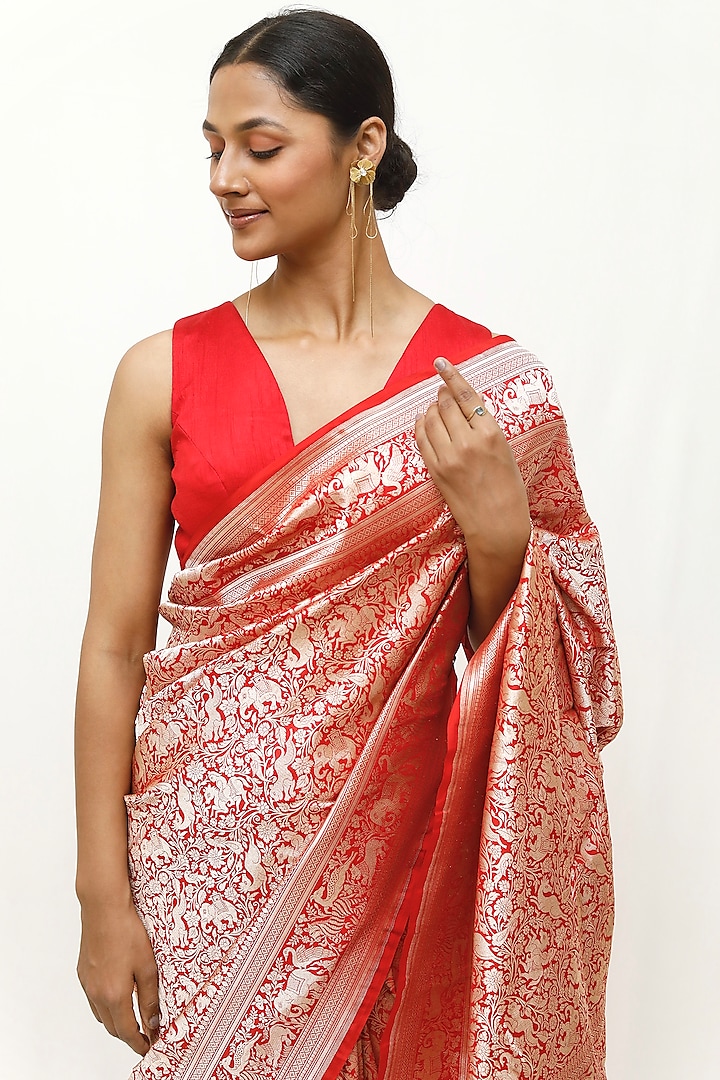 Red Pure Katan Silk Wedding Saree Set by Neha & Tarun at Pernia's Pop Up Shop