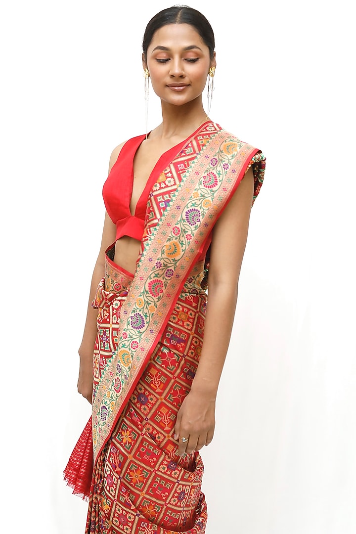 Red Pure Katan Silk Gharchola Wedding Saree Set by Neha & Tarun at Pernia's Pop Up Shop