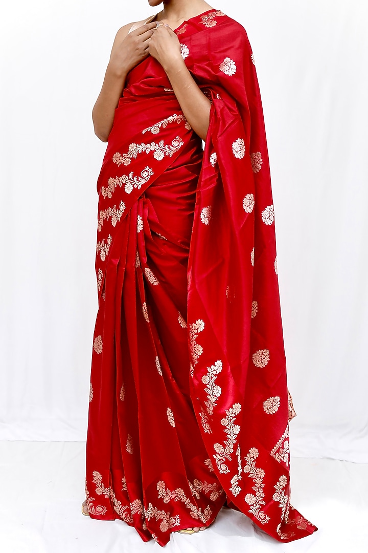Red Pure Katan Silk Zari Work Wedding Saree Set by Neha & Tarun at Pernia's Pop Up Shop