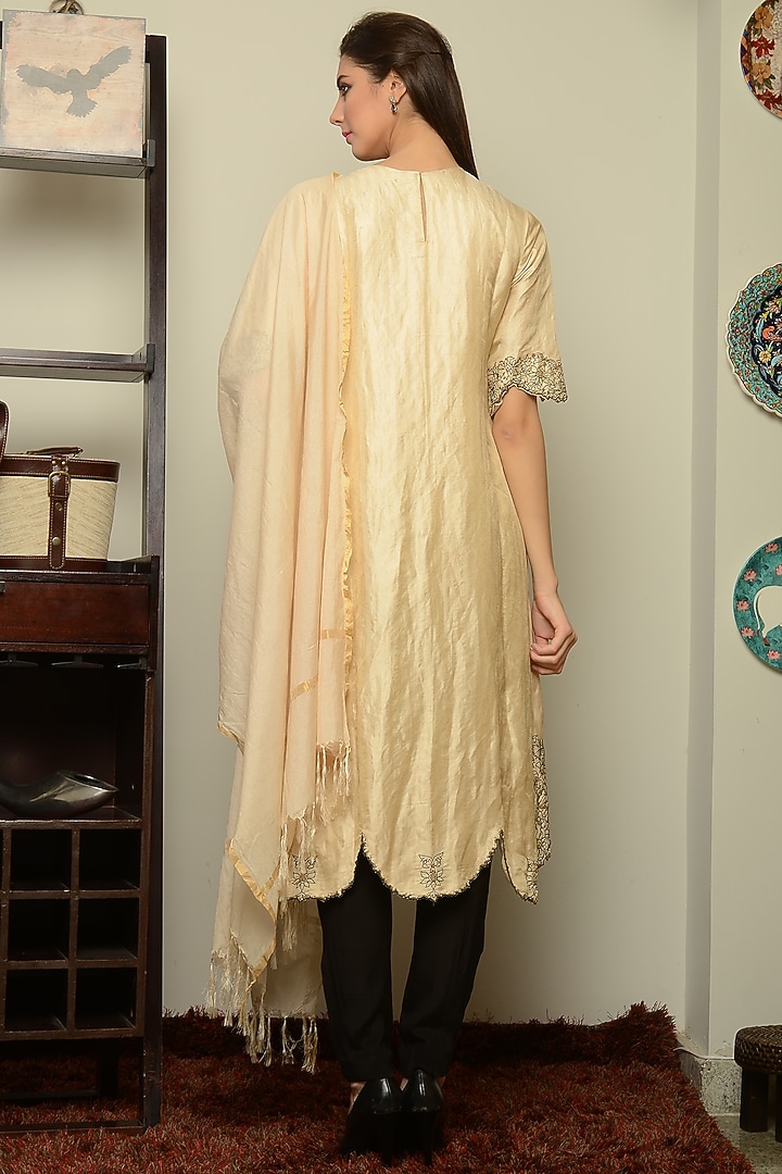 Gold Zari Embroidered Kurta Set by Neha & Tarun at Pernia's Pop Up Shop