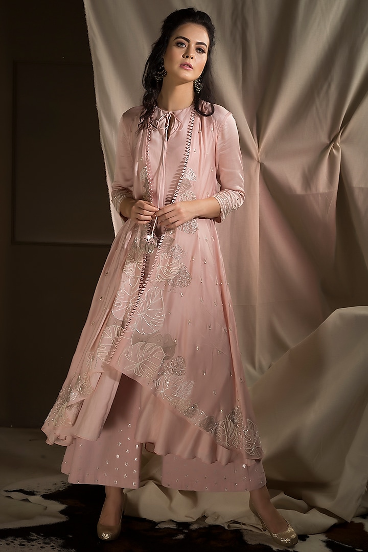 Blush Pink Layered Kurta With Pants by Neha & Tarun at Pernia's Pop Up Shop